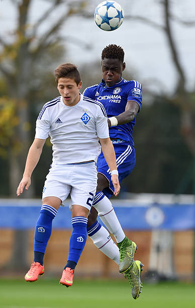 她始终保持 她始终保持